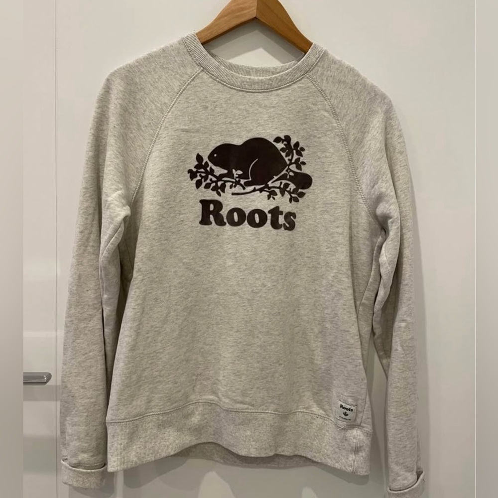 Roots Light Gray Crewneck Sweater